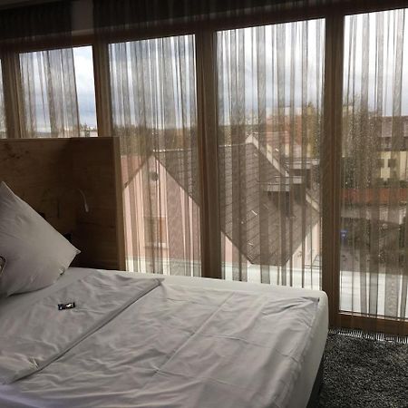 Hotel Zum Hirsch Wertingen Eksteriør billede