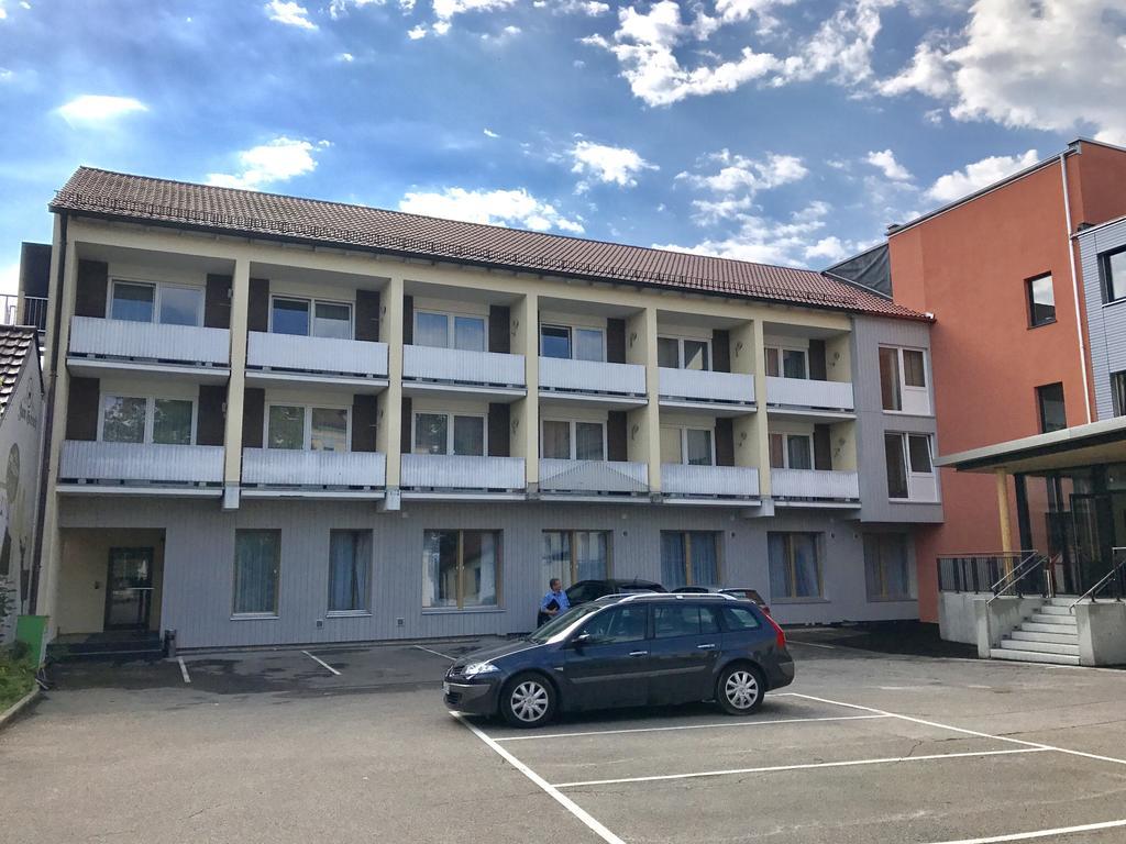 Hotel Zum Hirsch Wertingen Eksteriør billede