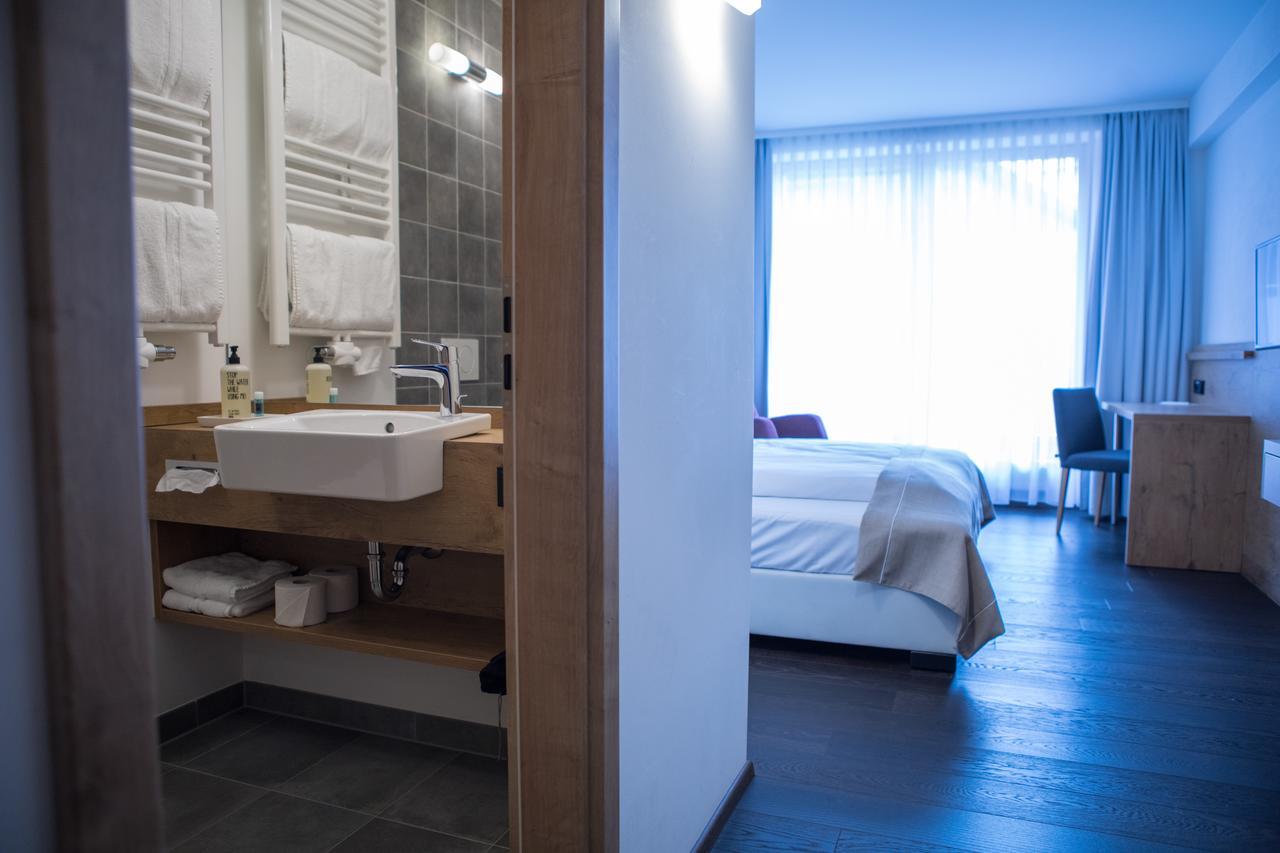 Hotel Zum Hirsch Wertingen Eksteriør billede