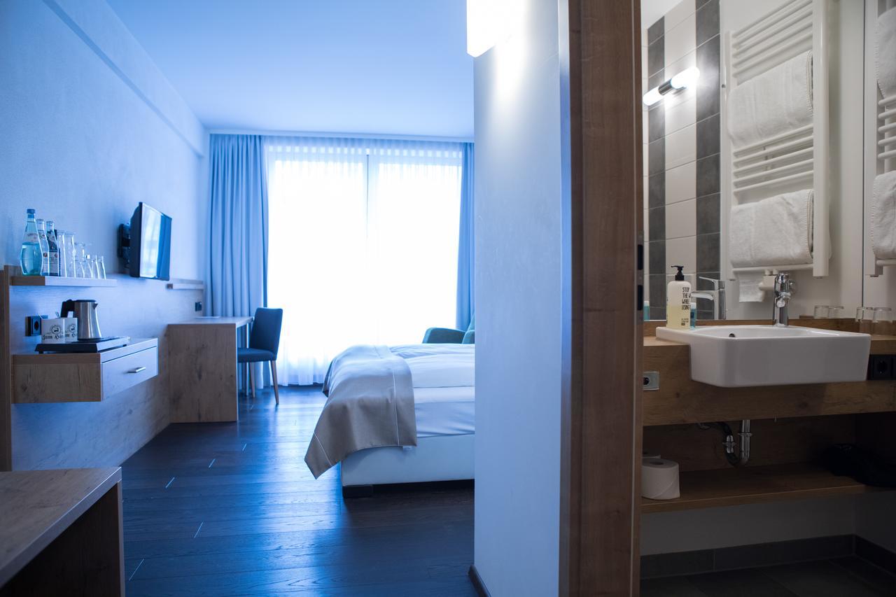 Hotel Zum Hirsch Wertingen Eksteriør billede